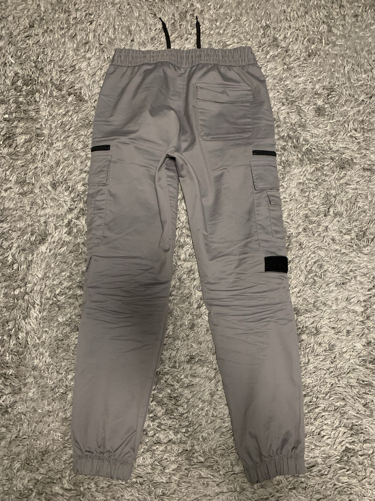 Spodnie joggery męskie Bershka szare dresy