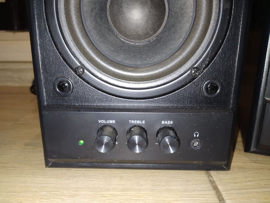 Шикарная акустика,для п.к.и не только,Sven  sps-702,40Вт
