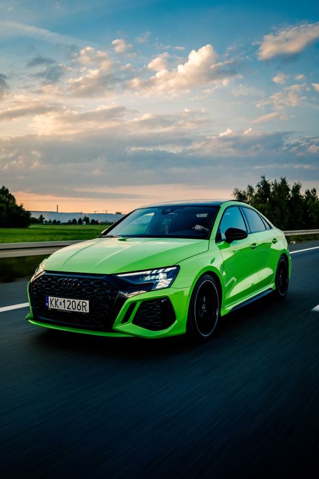 Wypożyczalnia samochodów Audi RS3 wynajem rent a CAR auto do ślubu