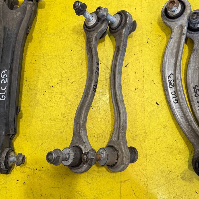 комплект ричагів на задню підвіску Mercedes W204 212 207