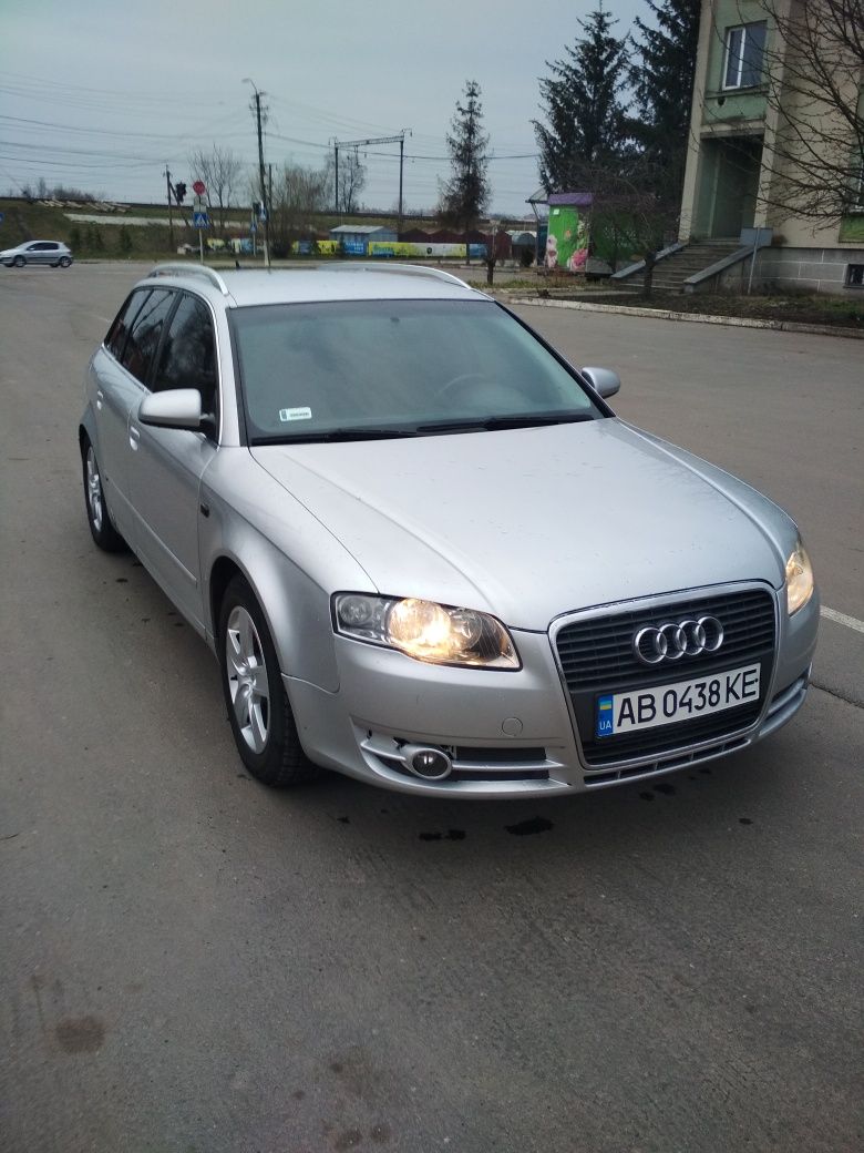 Продам  Audi  A4