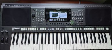 Sprzedam YAMAHA PSR s970