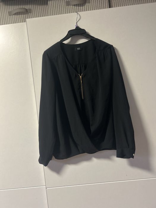 Czarna koszula samska rozmiar M