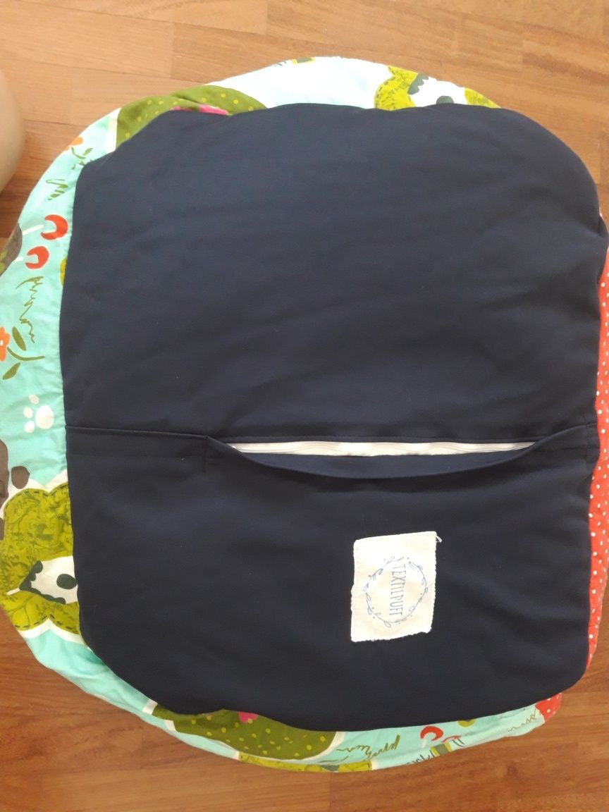 TextilPuff Capuchinho Vermelho para Criança