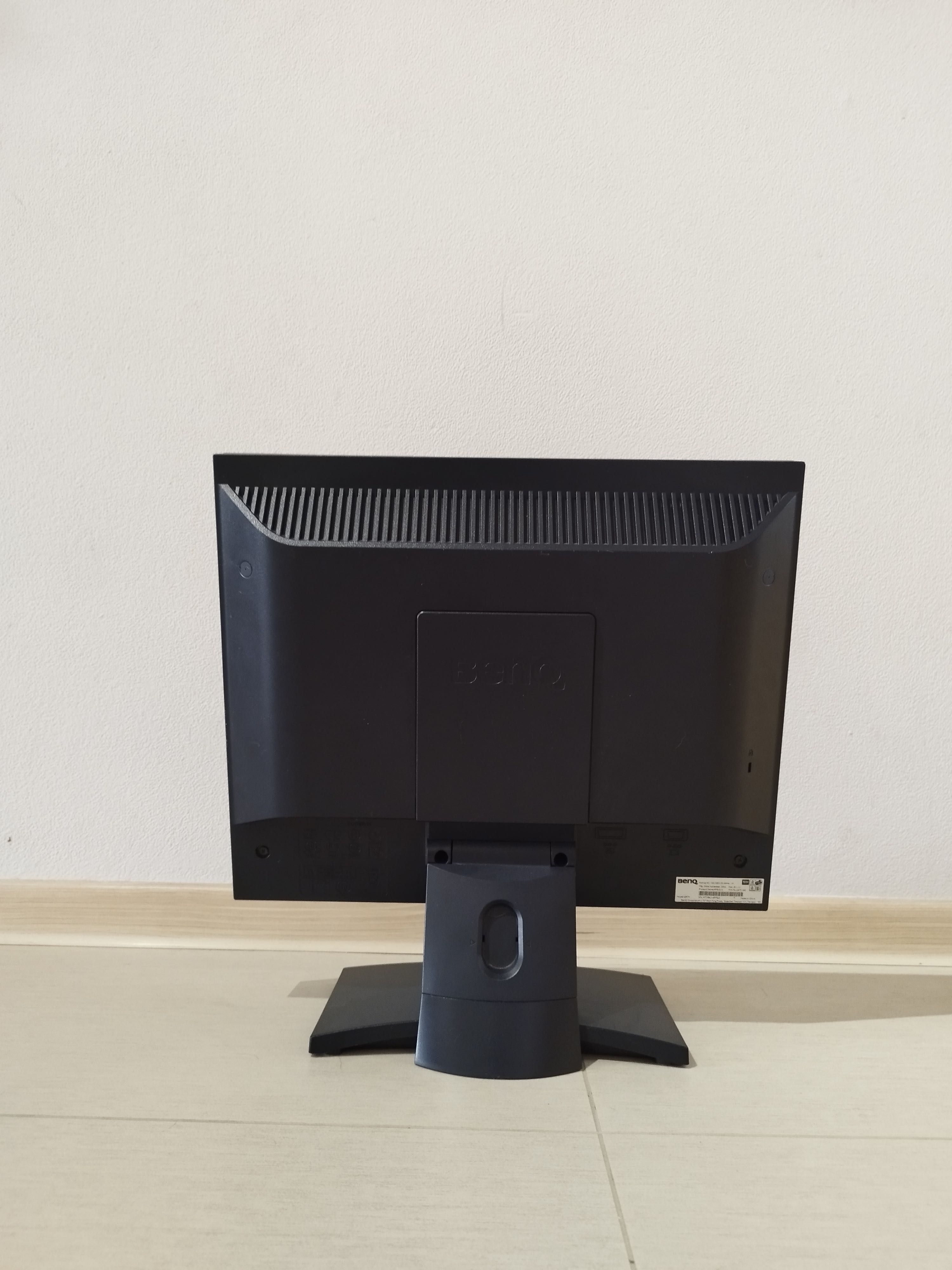 Monitor LCD BenQ Q9T5 19 "