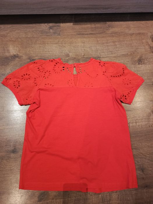 Jeansy c&a + czerwona koszulka