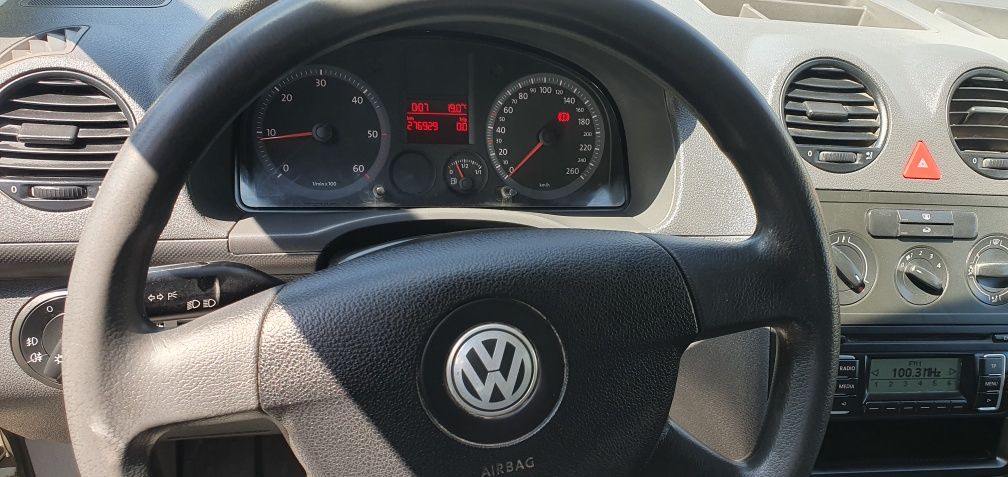 Caddy 1.9tdi hak Niemiec vat1