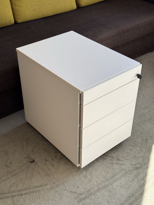 Pomocnik, Kontenerek biurowy