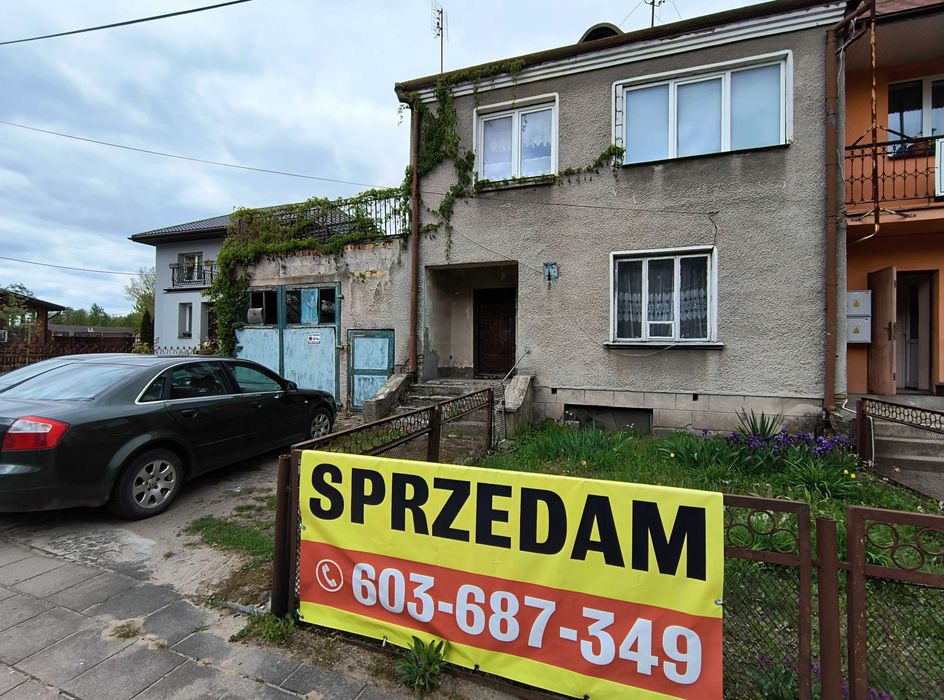 Dom z garażem w Centrum Dąbrowy Białostockiej ul. 3 maja 6