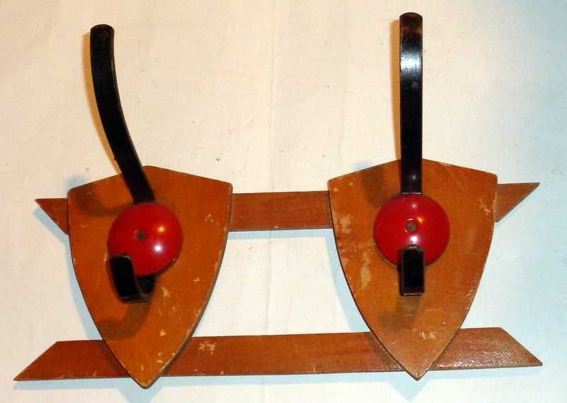 Ciekawy drewniany wieszak - oczy sowy- .