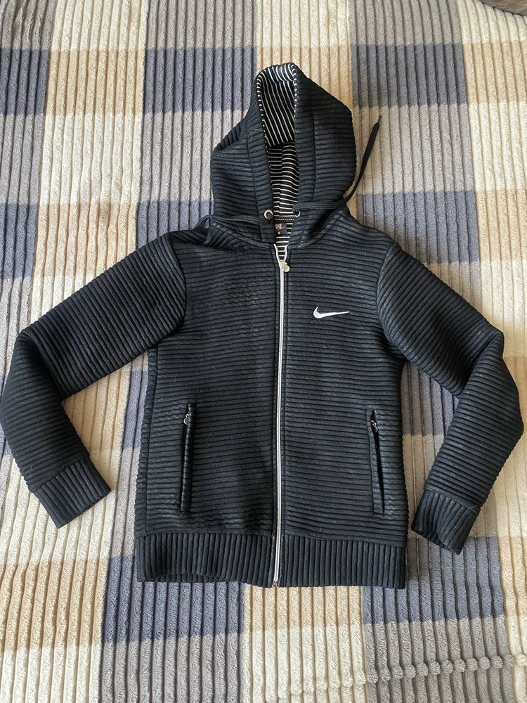 Кофта ( олимпийка) Nike оригинал р.S