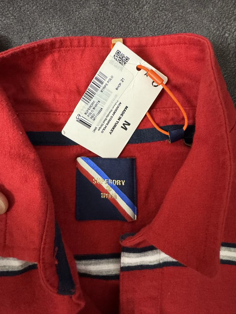 Футболка з воротніком SuperDry