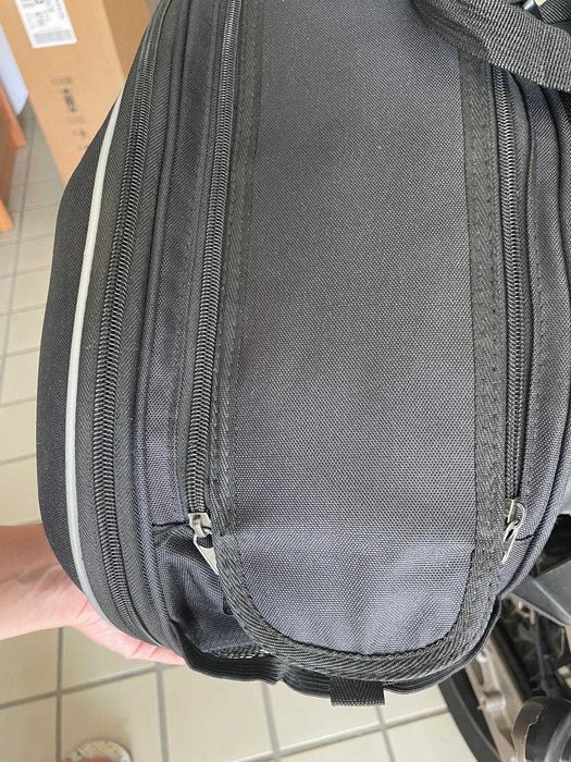 Malas alforges extensíveis para motas