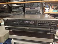 Zmieniarka Technics SL-PD887
