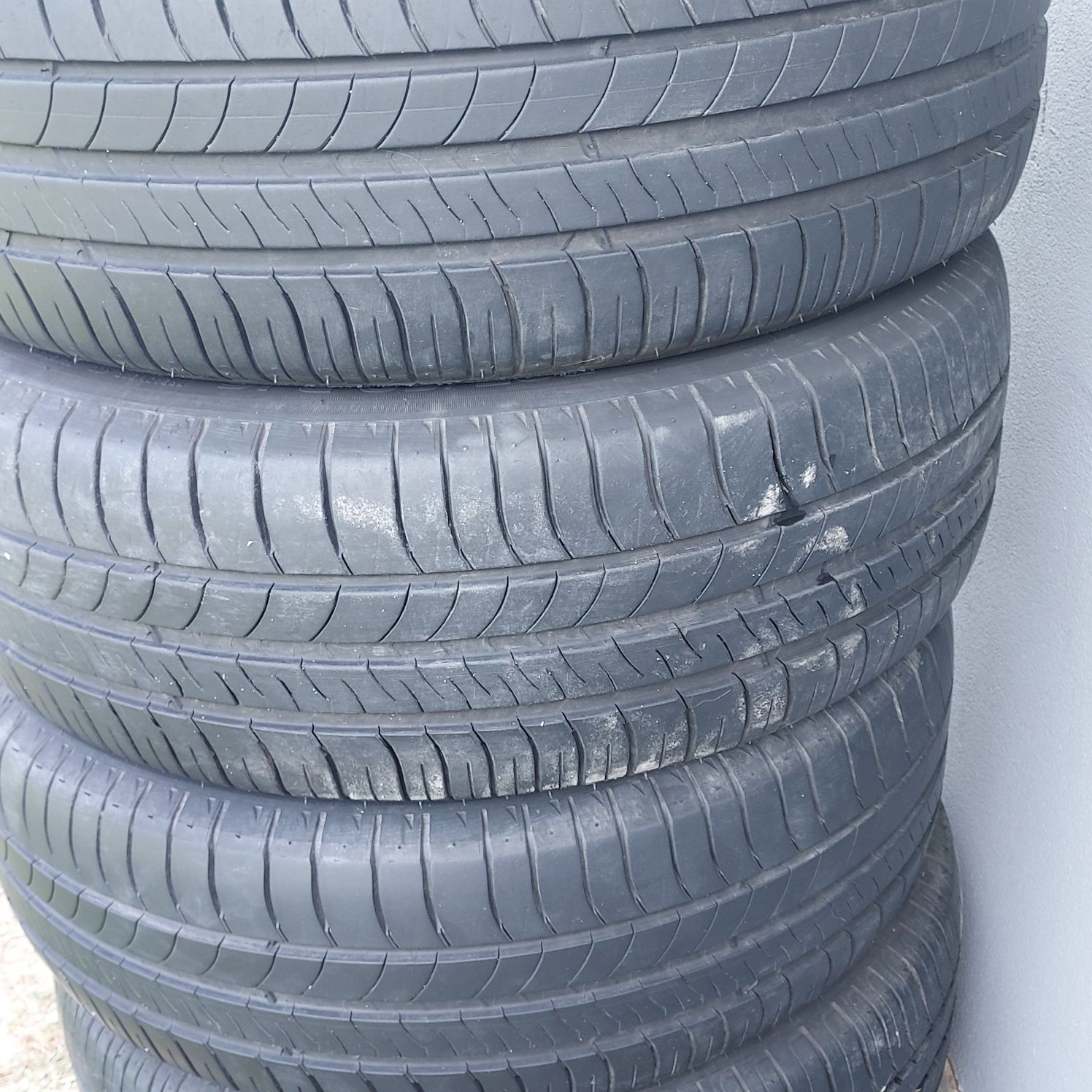 Opony 205/60/16 Michelin saver