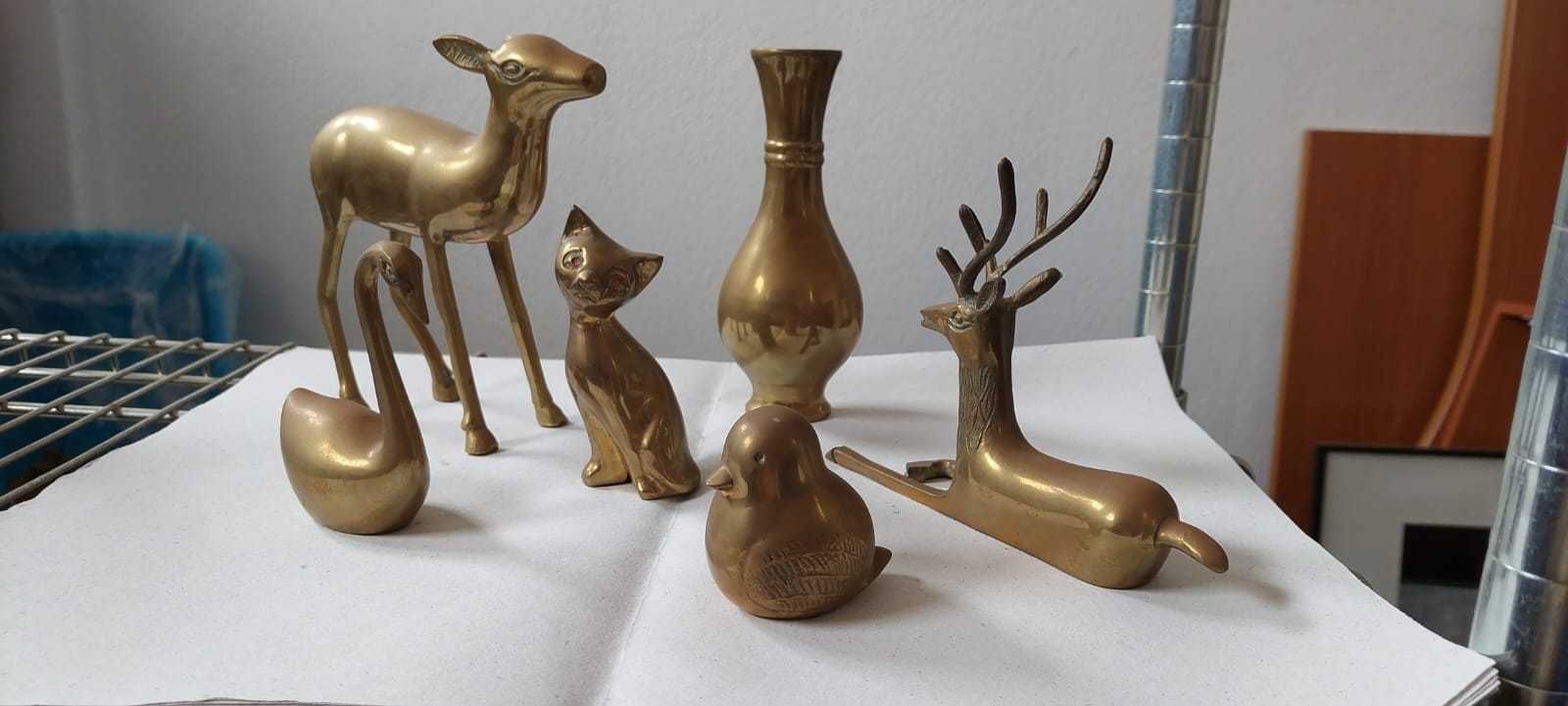 Peças decorativas em bronze