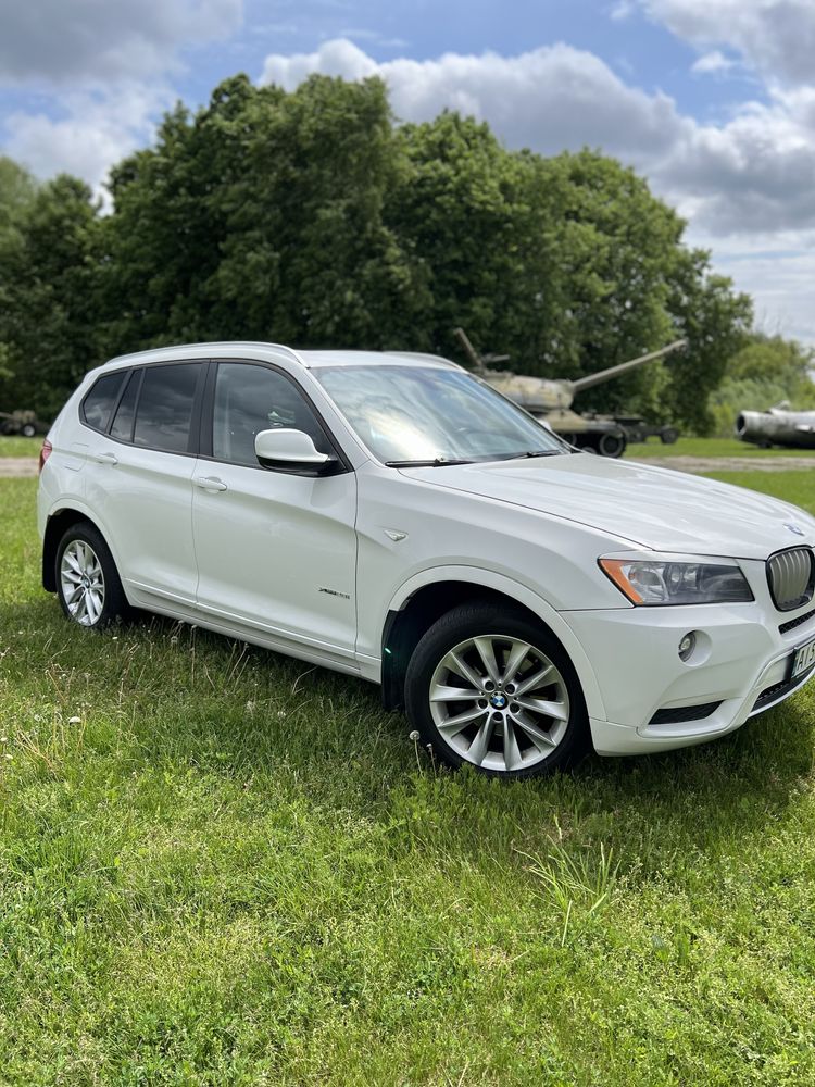 Продам BMW X3.