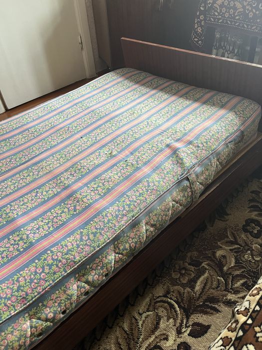 Ліжко………………………….