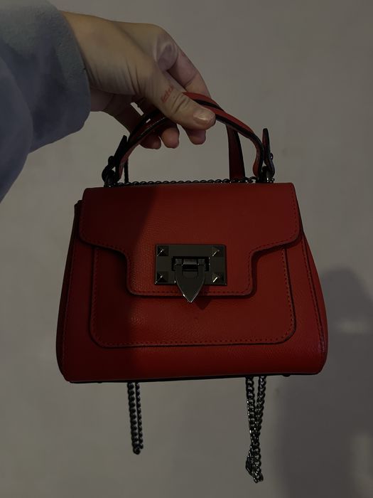 Сумочка шкіряна червона