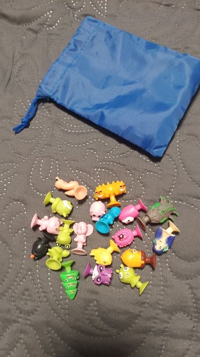 Наборы stikeez, фигурки на присоске