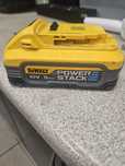 Akumulator dewalt i szlifierka kątowa cgd409