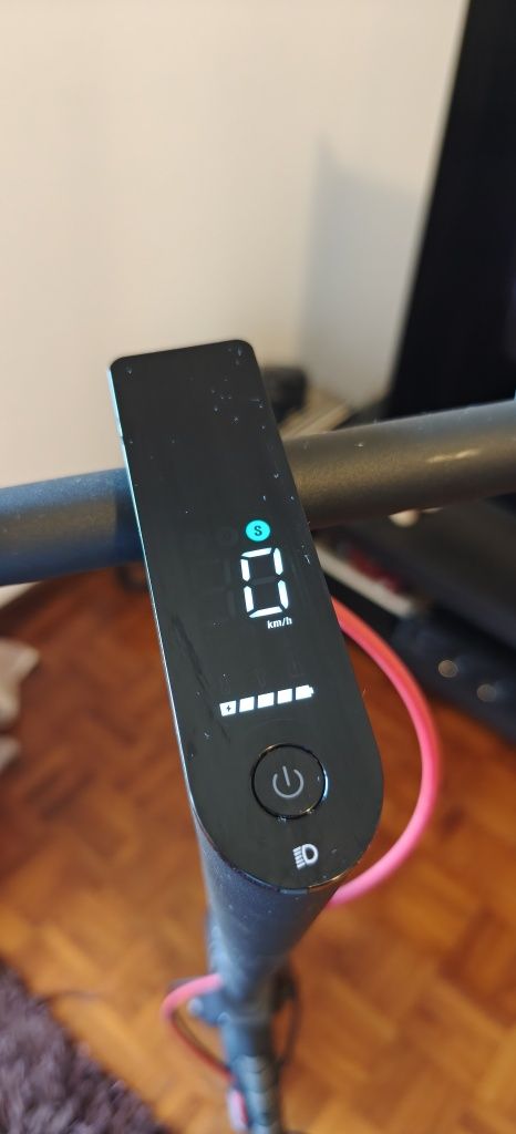 Trotinete Elétrica Xiaomi Scooter 4