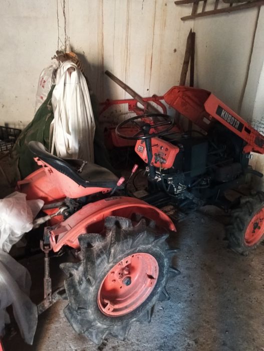 Trator Kubota 6000