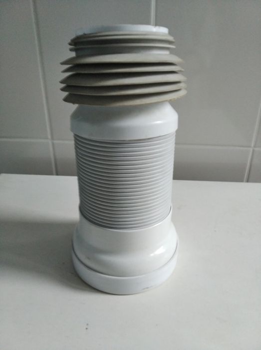 Гибкая труба для унитаза. Шланги армированные для подключения воды
Гоф