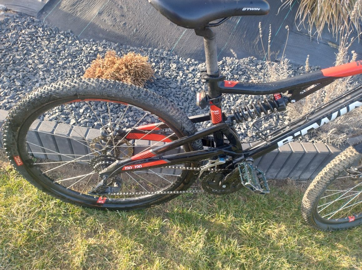 B-twin Rockrider 520s