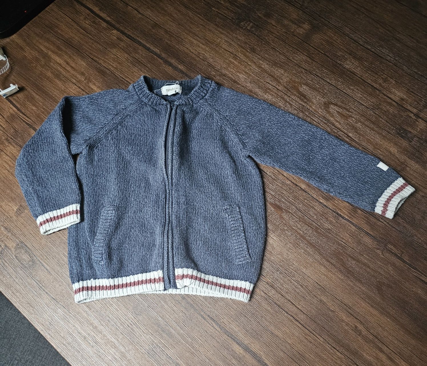 Sweterek rozpinany Newbie 80