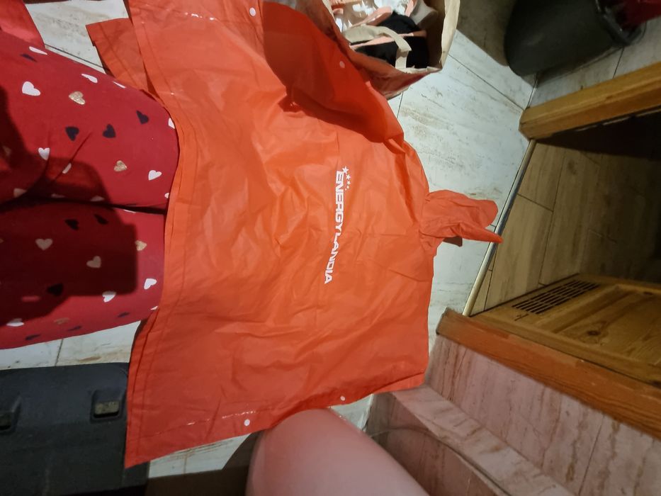 peleryna przeciwdeszczowa