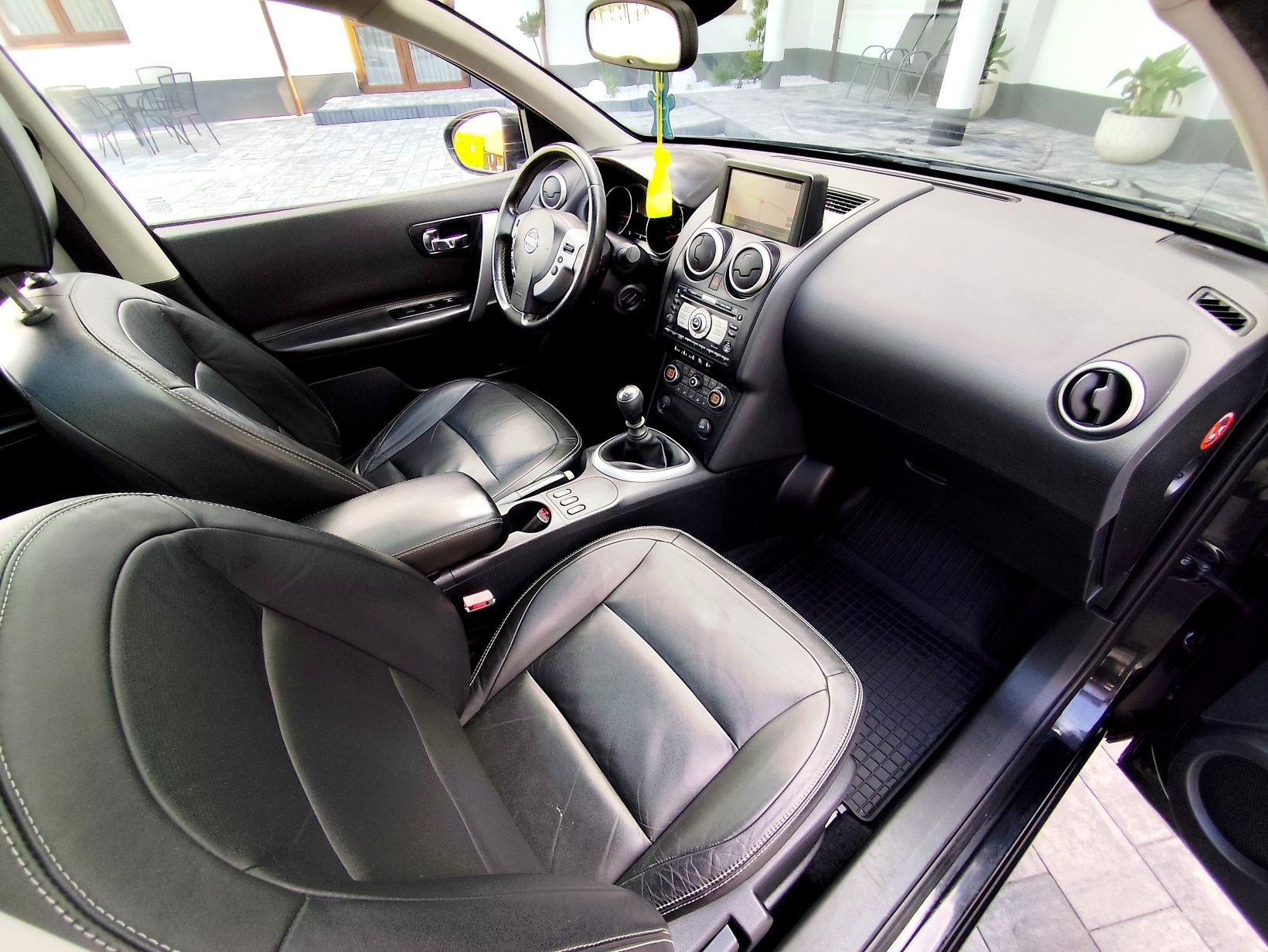 Nissan Qashqai 2.0 Benzynka dobrze wyposażony