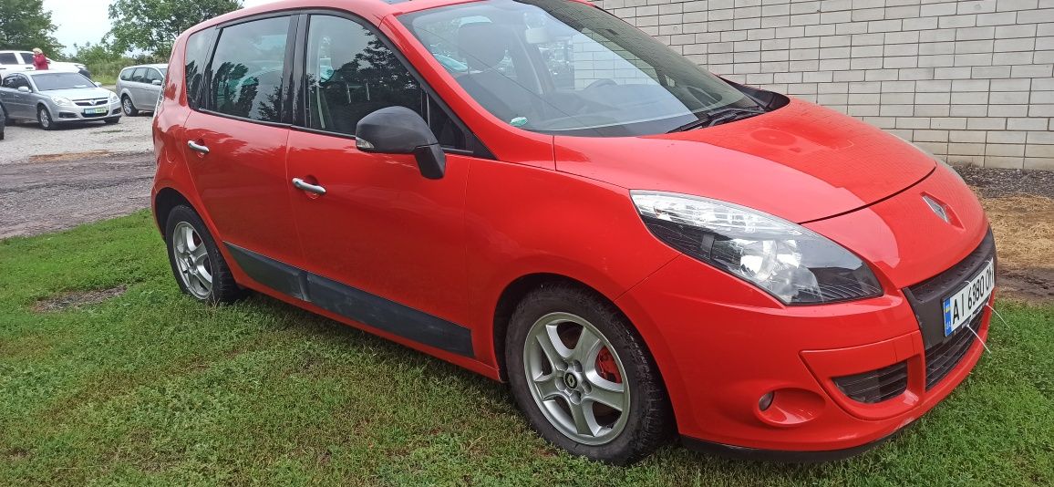 Продам renault scenic 1.5 дизель