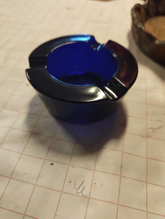 Popielniczka kobaltowa vintage.