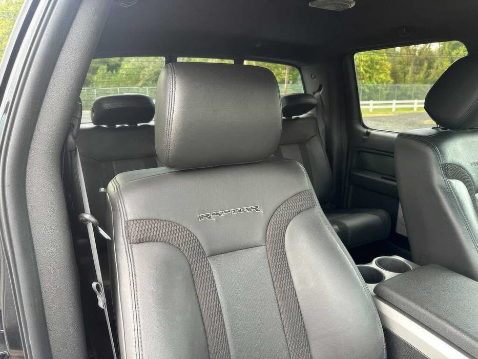Ford F-150 SVT Raptor SuperCrew      2014