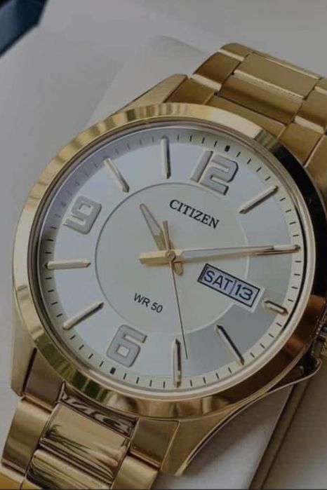 Relógio dourado  CITIZEN