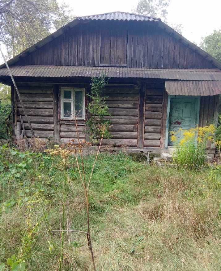 Земельна ділянка з будівлею