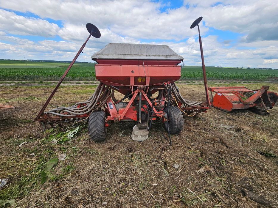 Siewnik zbozowy Accord kverneland dl4.5 do agregatu naped hydrauliczny