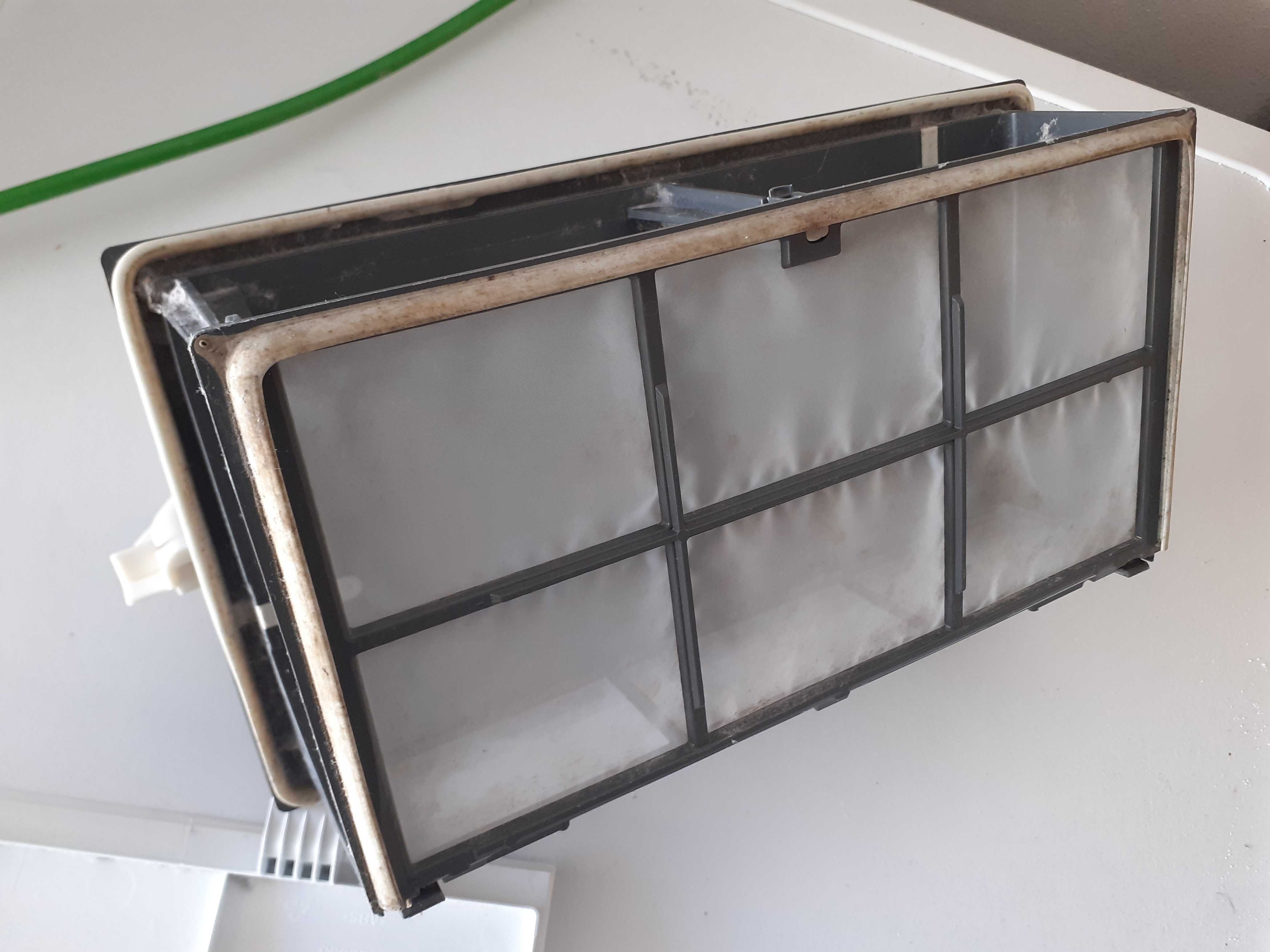 Filtro + Tampa para Máquina de Secar Roupa Indesit