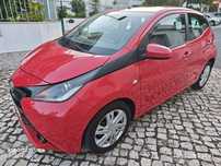 Toyota Aygo 1.0 X-Play Plus+X-Touch MM