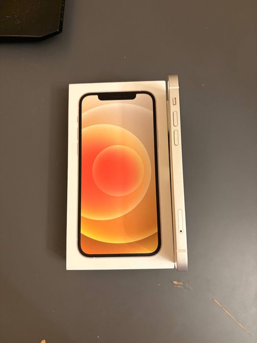 iPhone 12 jest idealny.