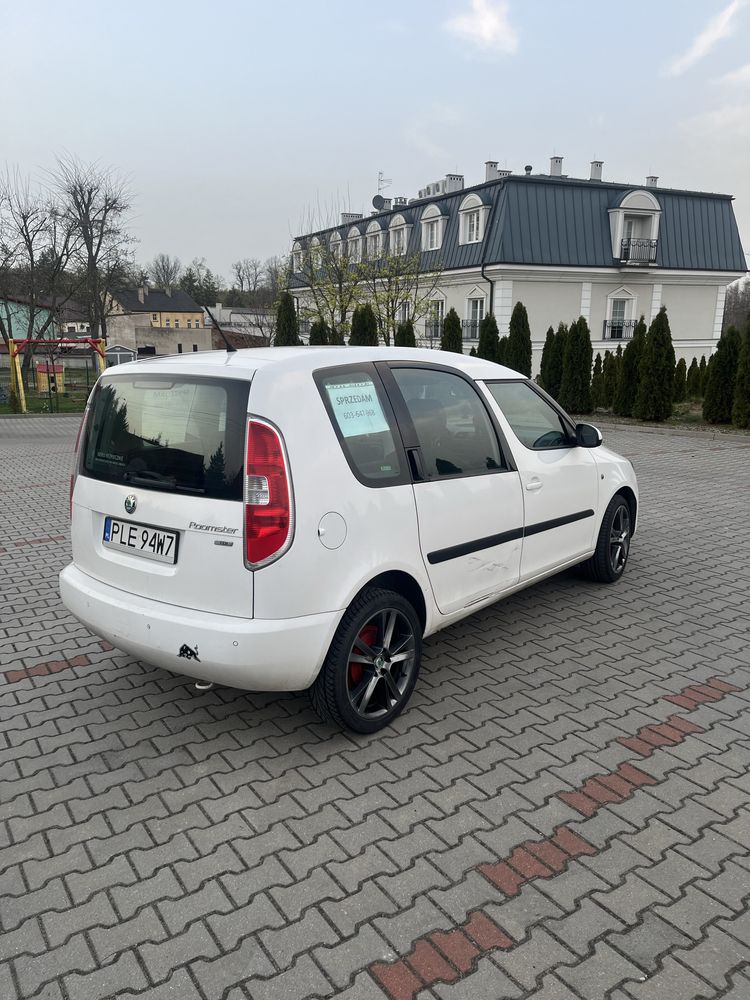 Skoda Roomster 2011 rok