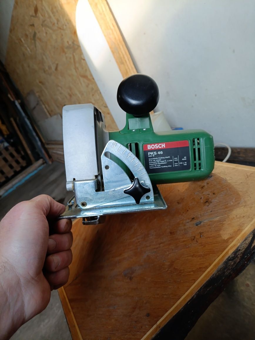 Дискова пила BOSCH PKS 46