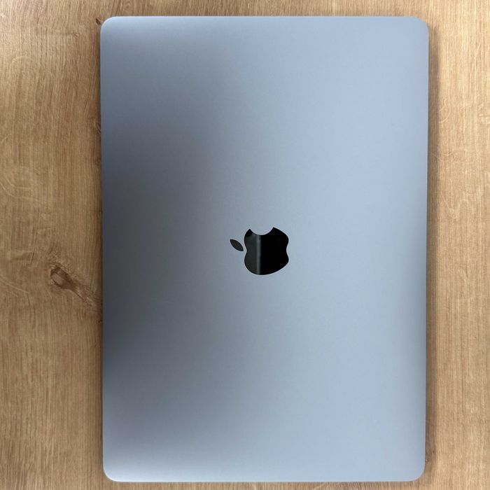 Macbook Pro 2019 TouchBar { i5 | 8gb| 128 ssd} Гарантія .31899SV