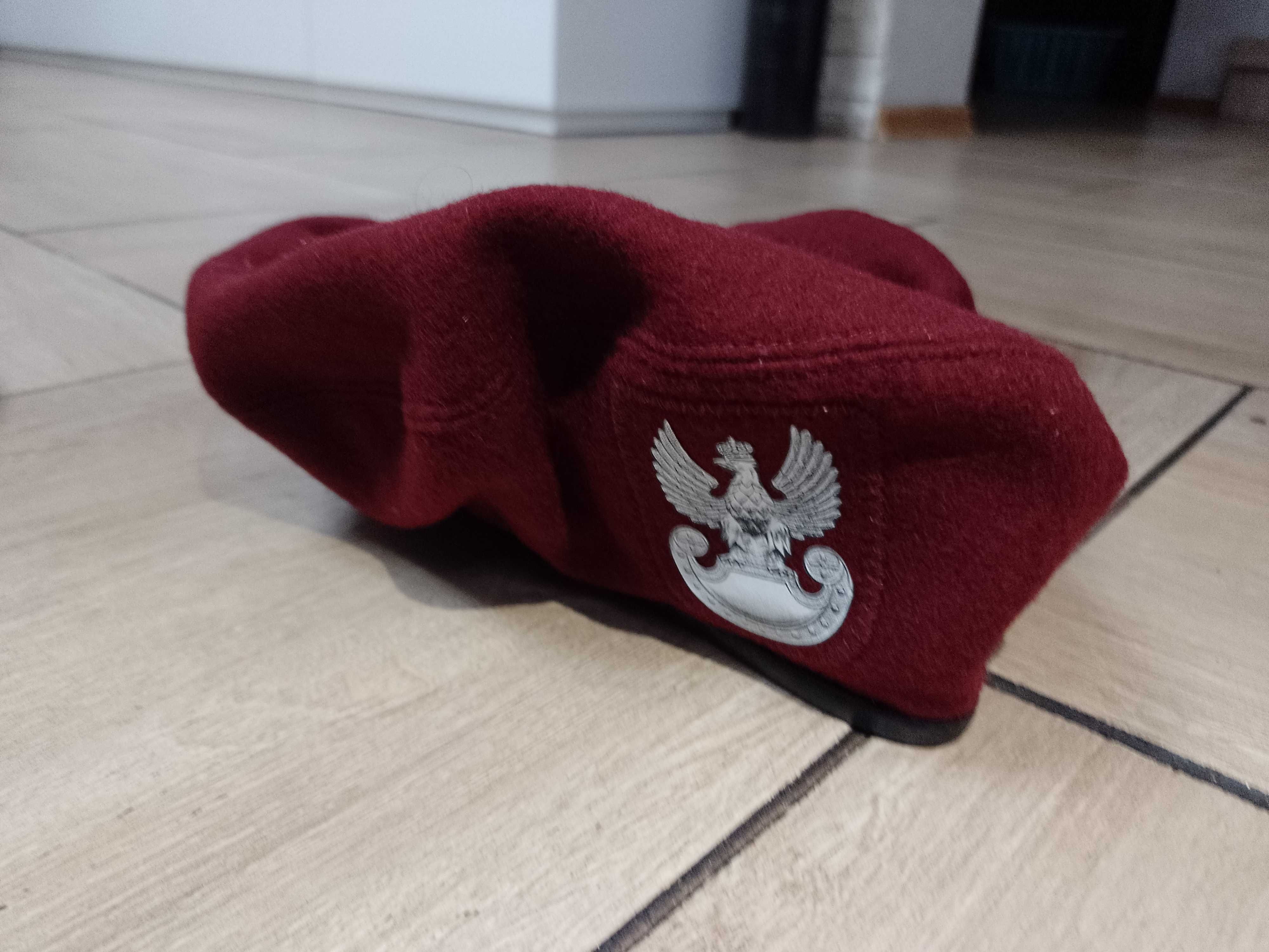 Beret - wojskowy