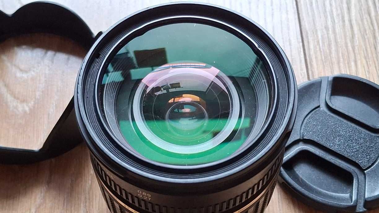Tamron 17-50 mm f/2.8 - Sony A i Minolta A - stan bdb