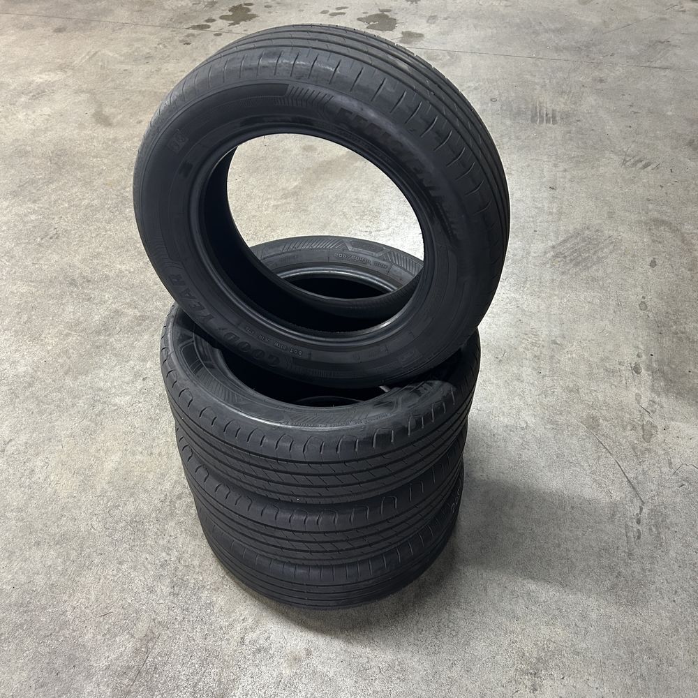 Pneus Goodyear 205/60/R16