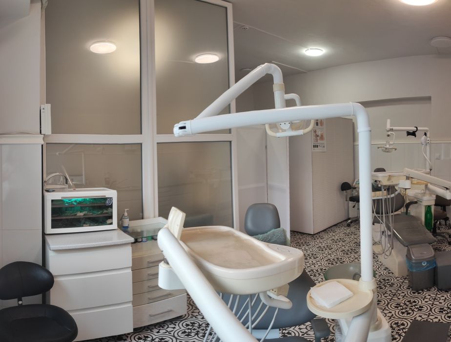 Готовий бізнес стоматологічна клініка стоматологія з приміщенням