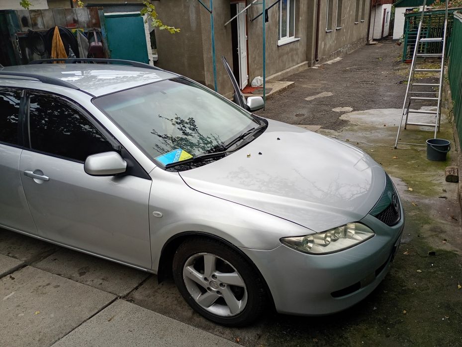 Мазда продаю свое вто.