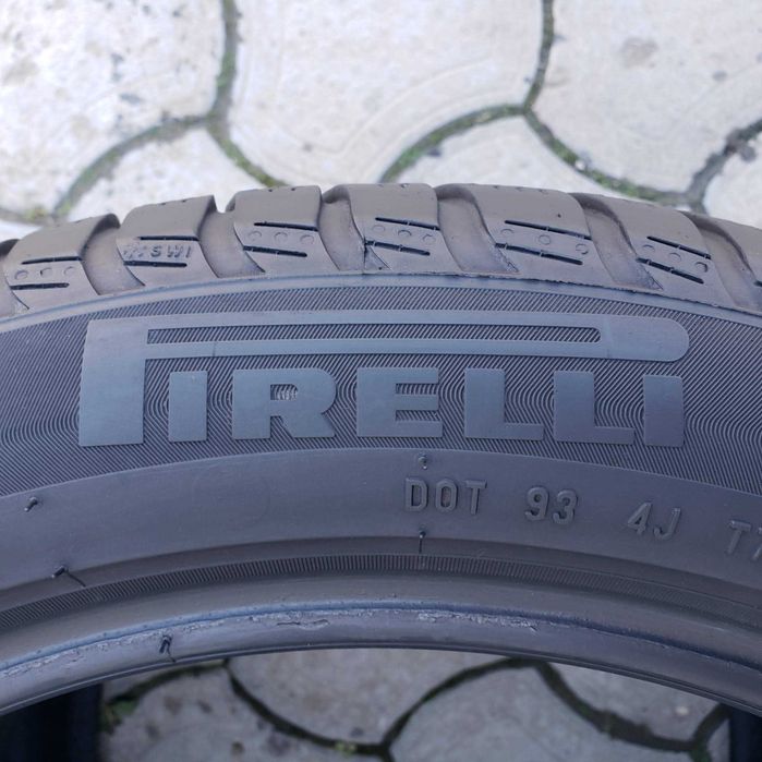 Шини 245/45 R18 Pirelli Sottozero(Пірелі) 100$/2шт. зимова резина